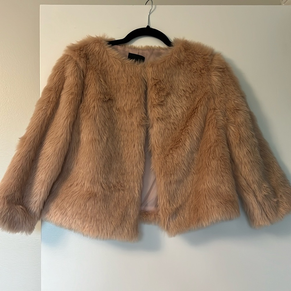 Dusty pink faux fur cropped jacket